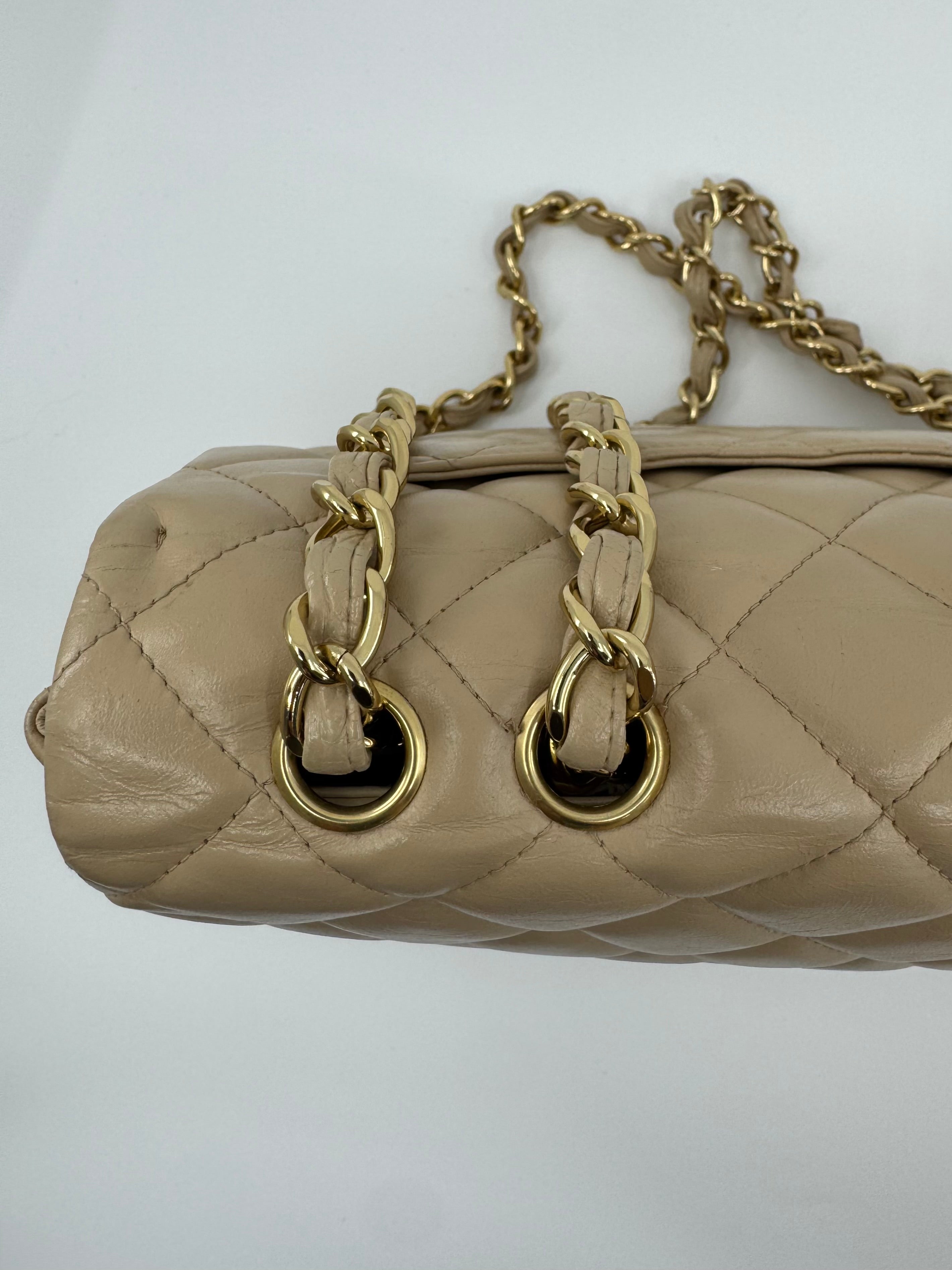 Chanel classic flap bag - Jumbo