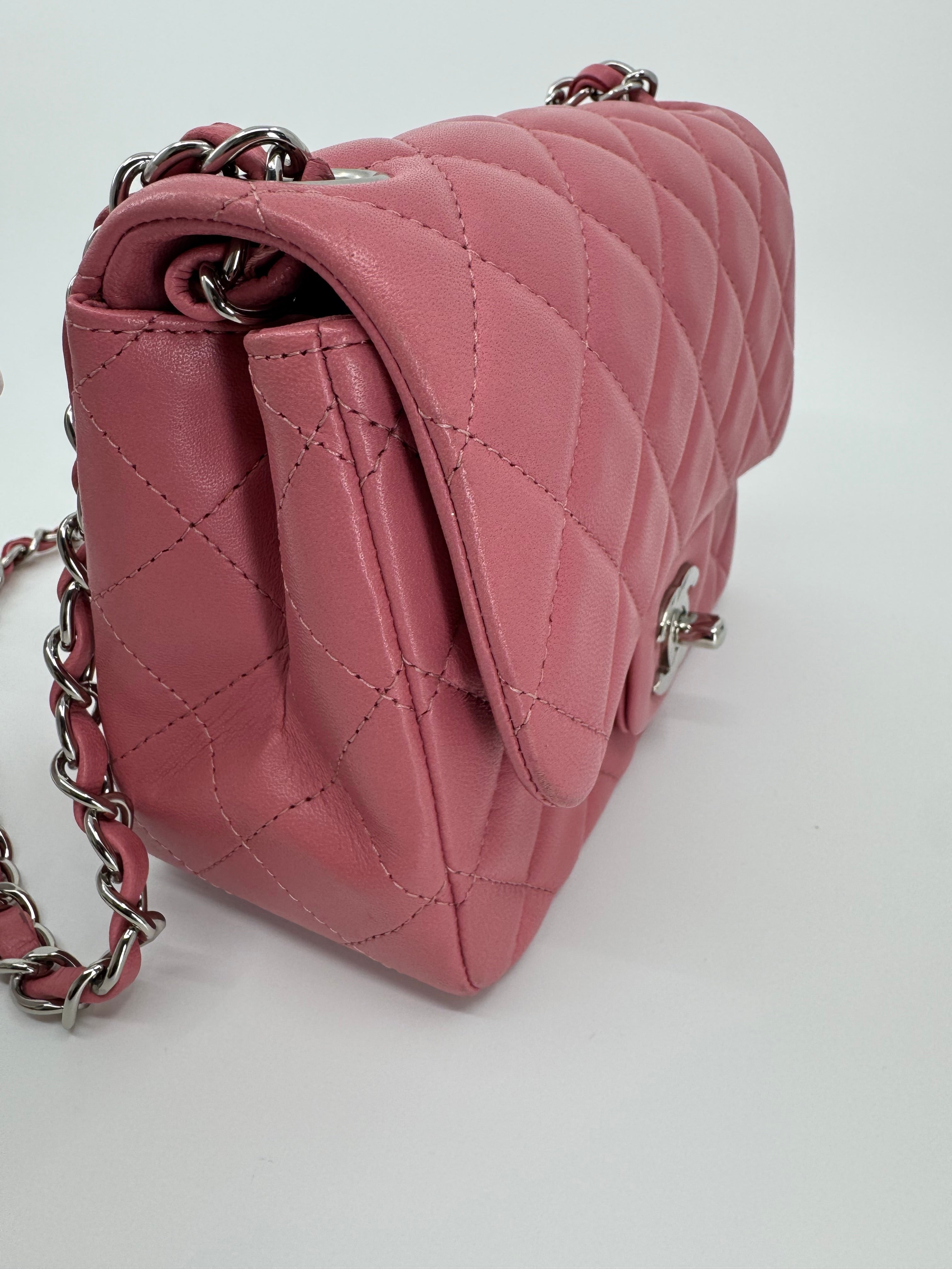 Chanel classic flap bag - Mini square