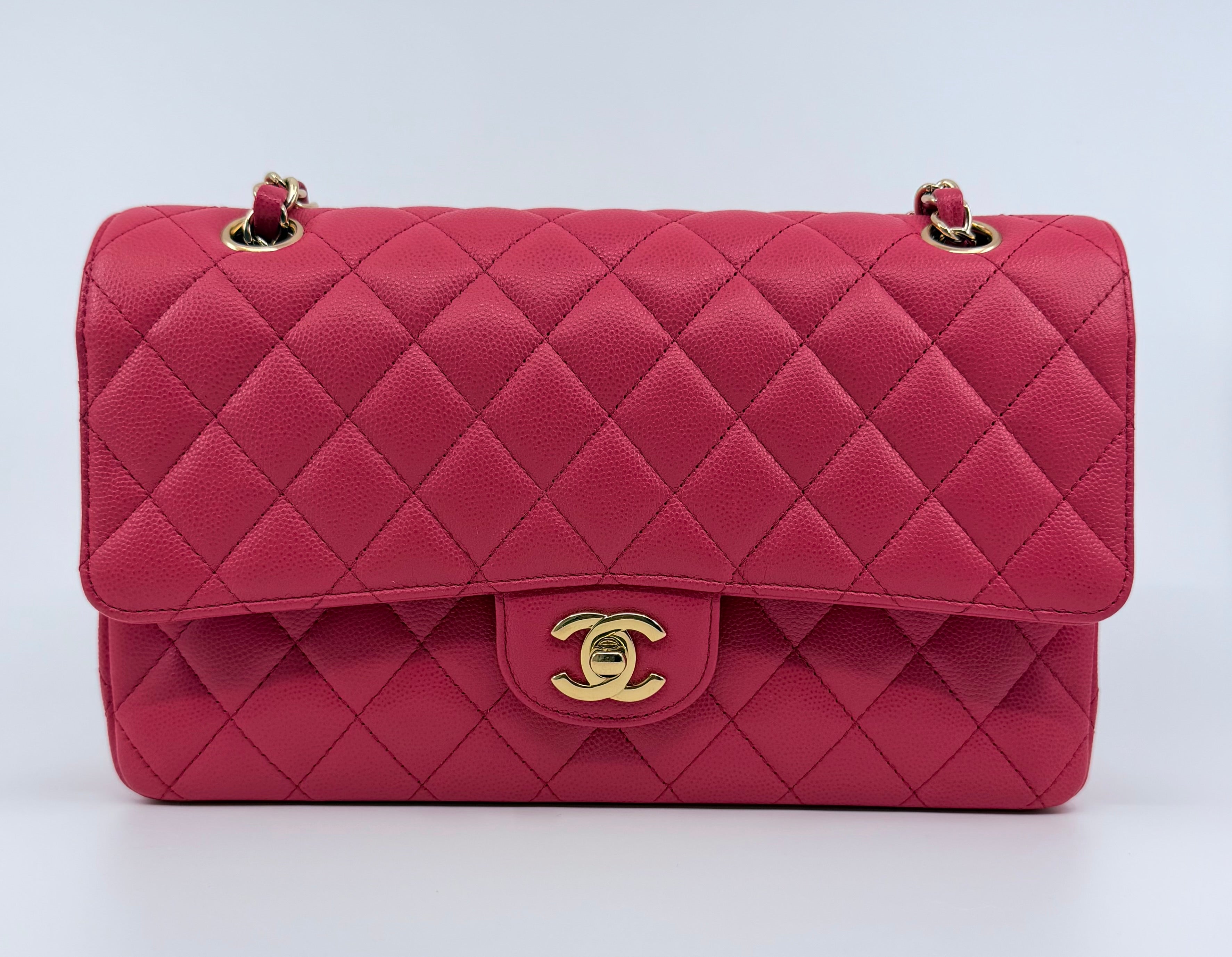 Chanel classic flap bag - medium