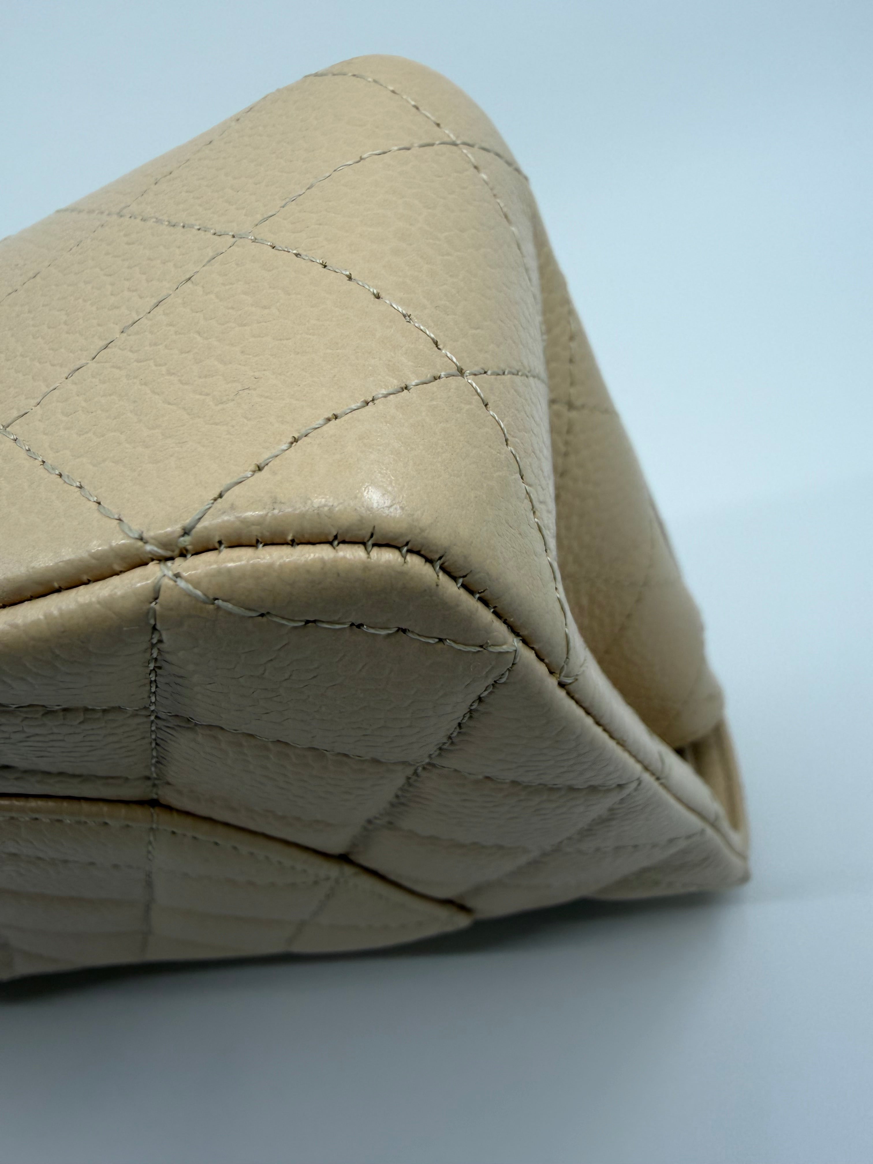 Chanel classic flap bag - medium