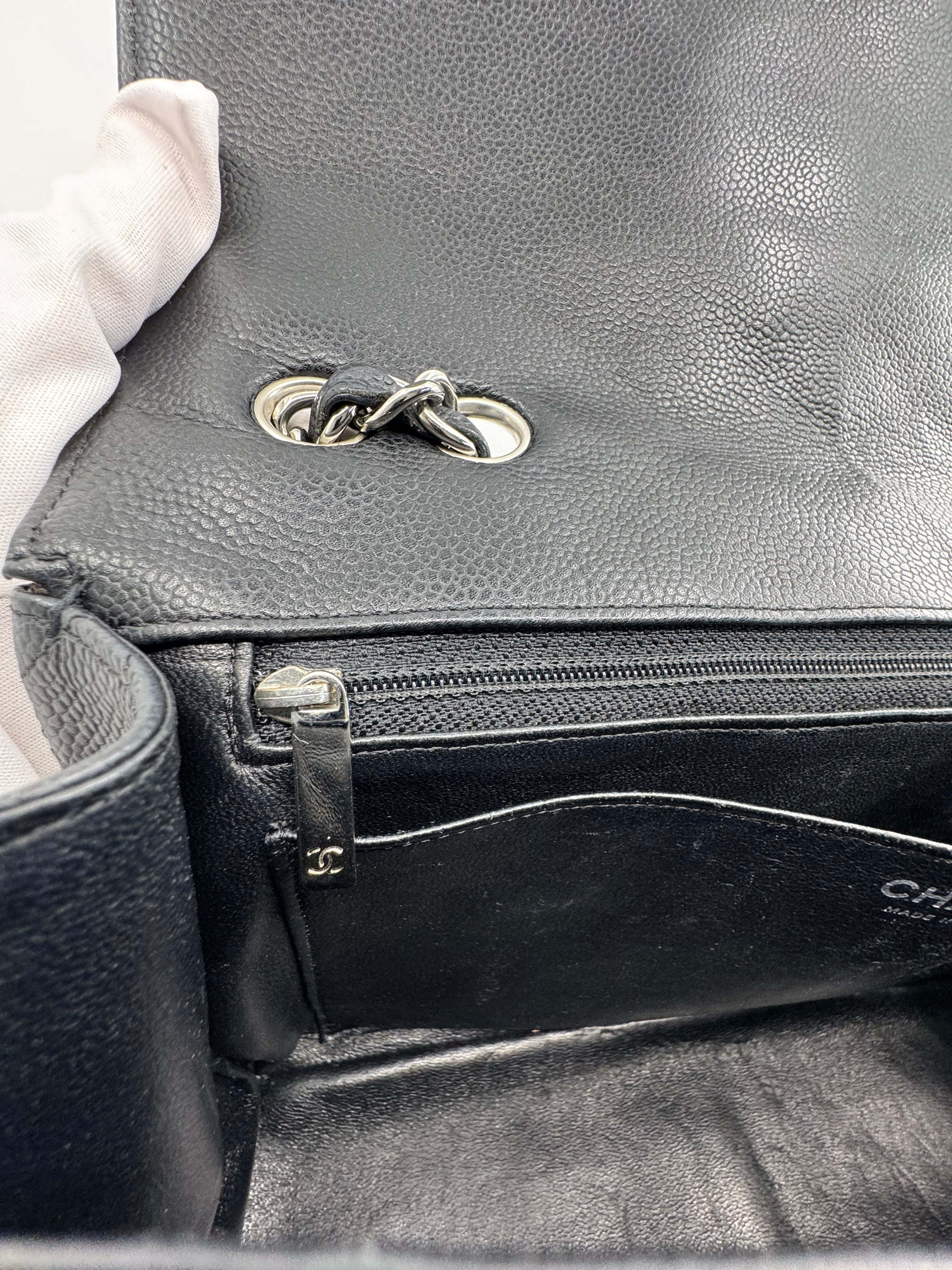 Chanel classic flap bag - Jumbo